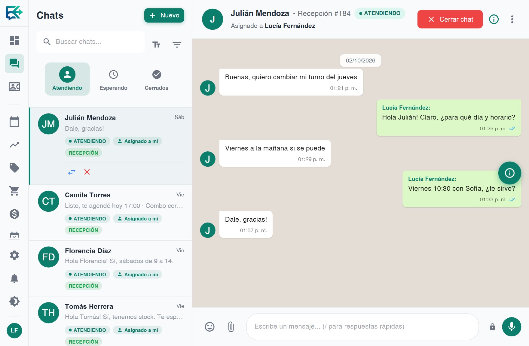 Lista de chats y conversación con un cliente