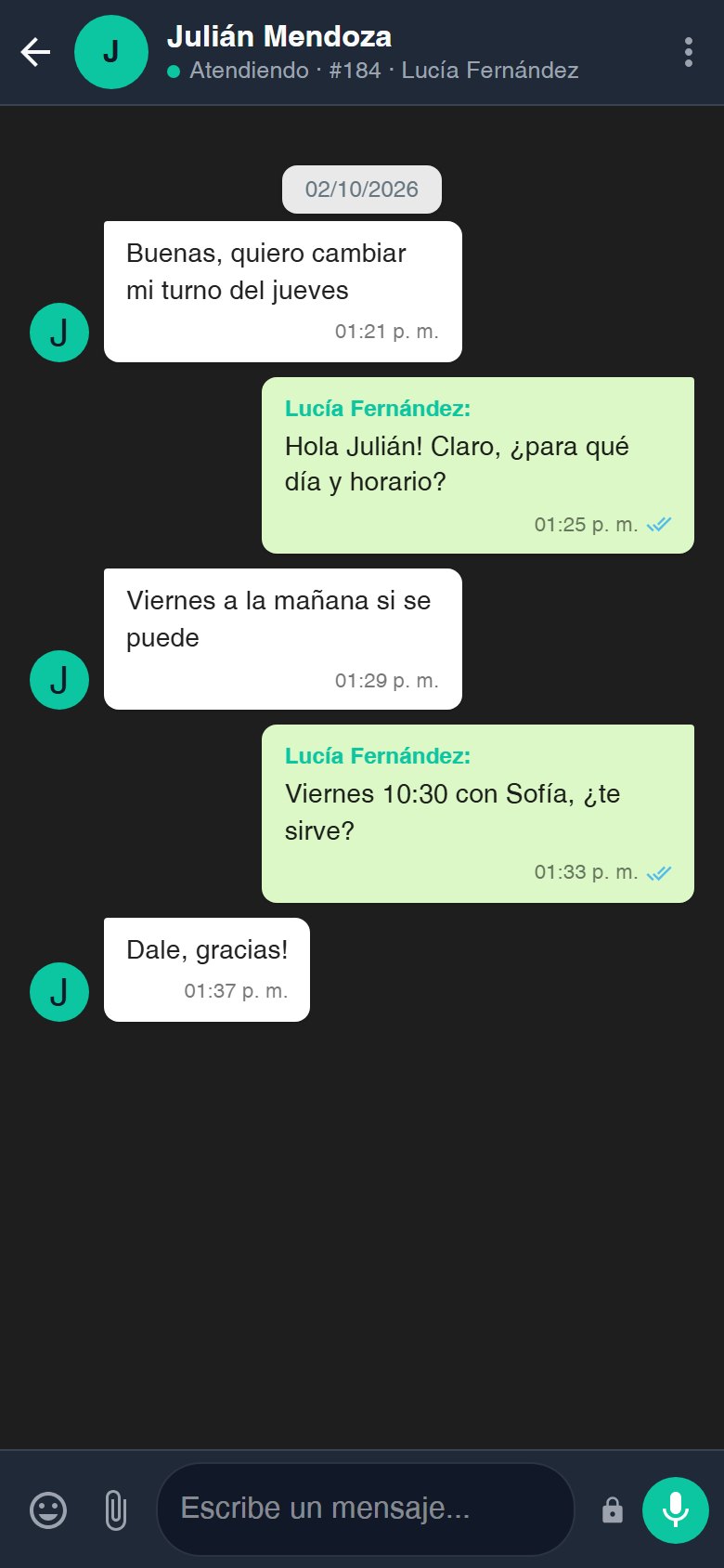Chat de WhatsApp dentro de Kifi, en el celular, en modo oscuro